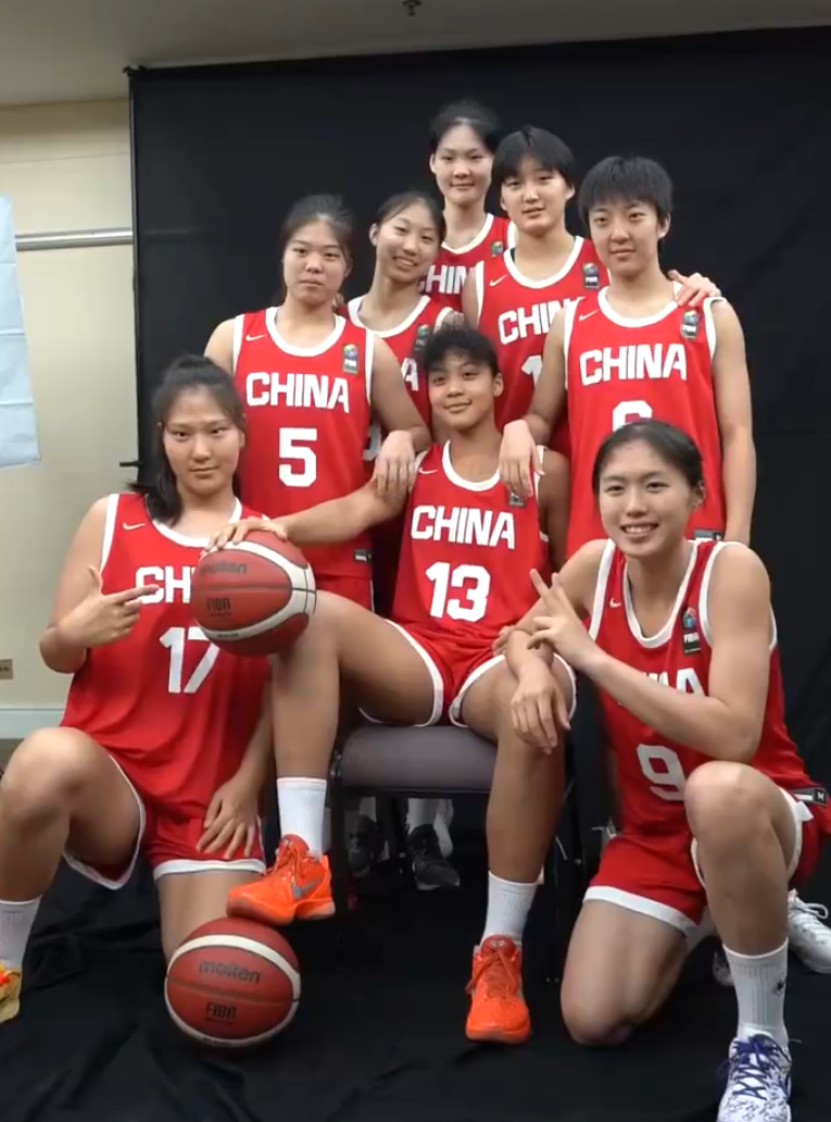 号汤雅童, qvm, 位小女孩英